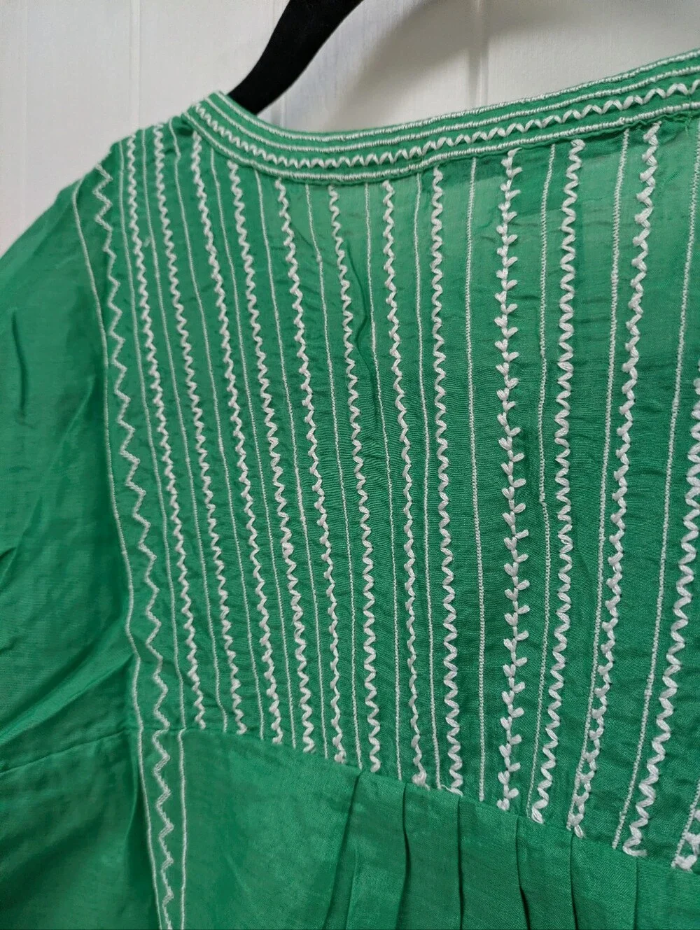 Anthropologie Blue Tassel Brand Embroidered Green Peasant Top - Picture 12 of 12